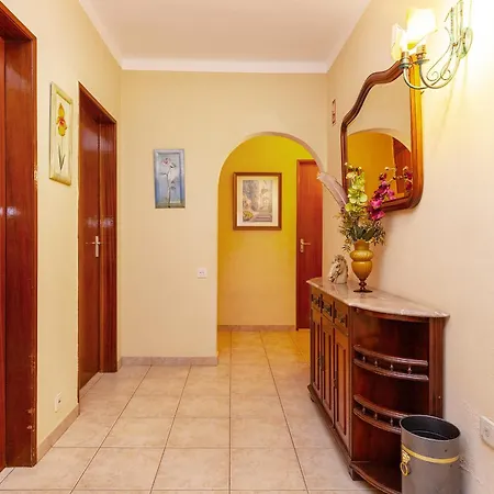 B32 - Apartman Portimão